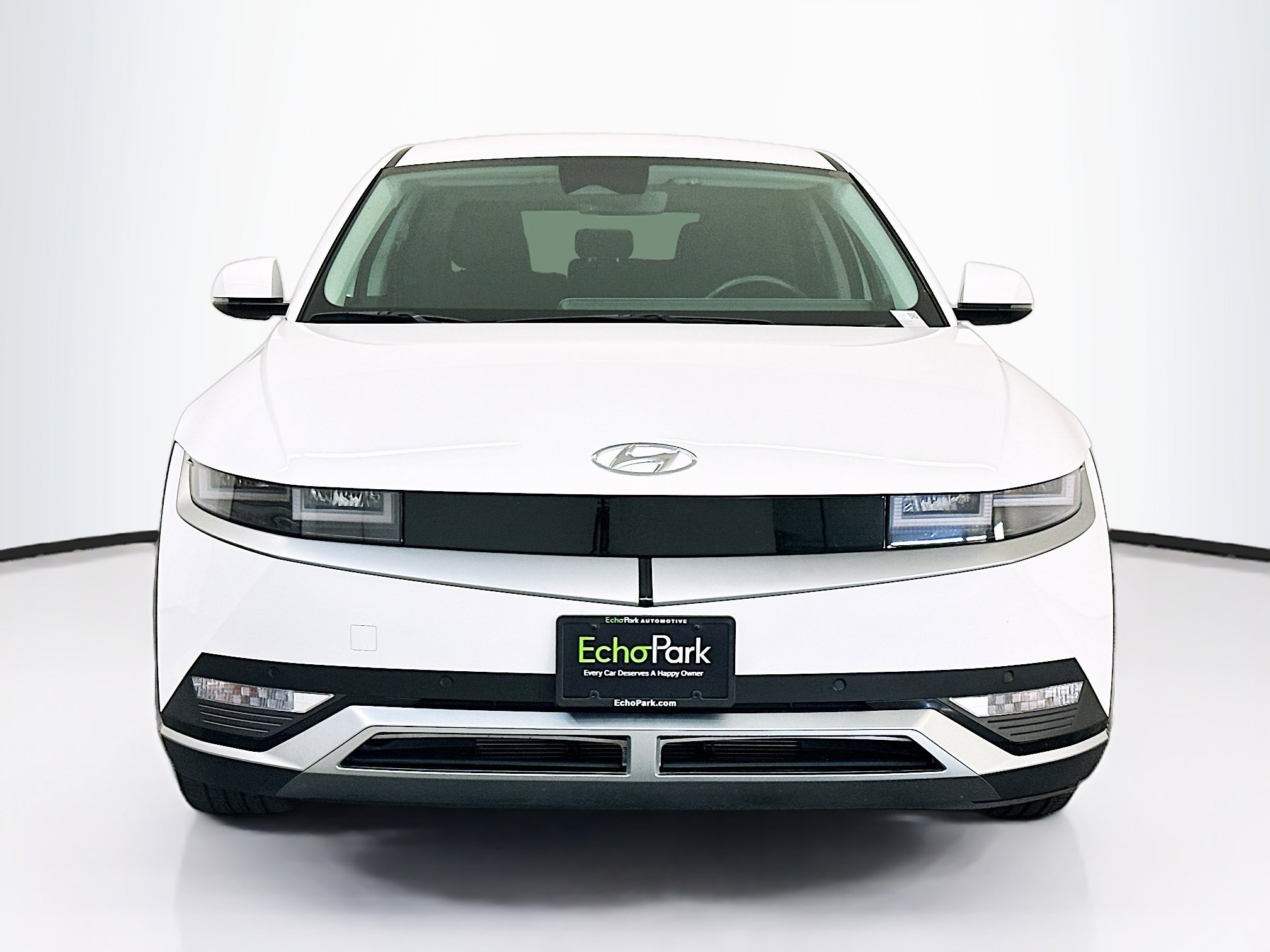 Used 2024 Hyundai Ioniq 5 SEL image 2