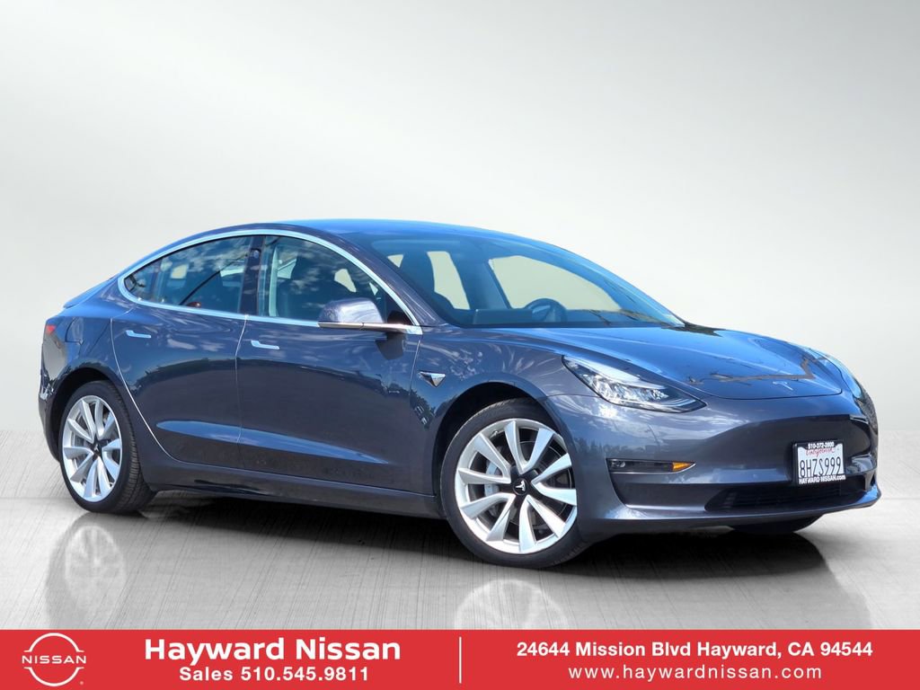 Used 2018 Tesla Model 3 Mid Range