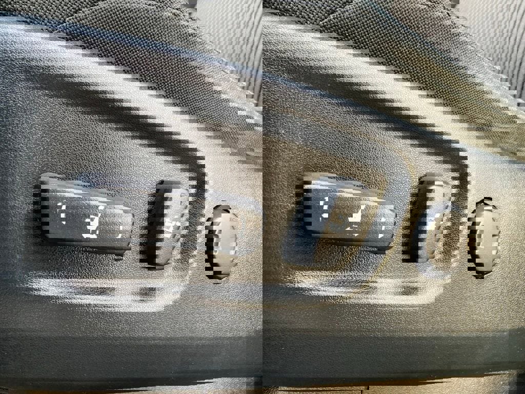 Used 2023 Toyota 4Runner SR5 image 25