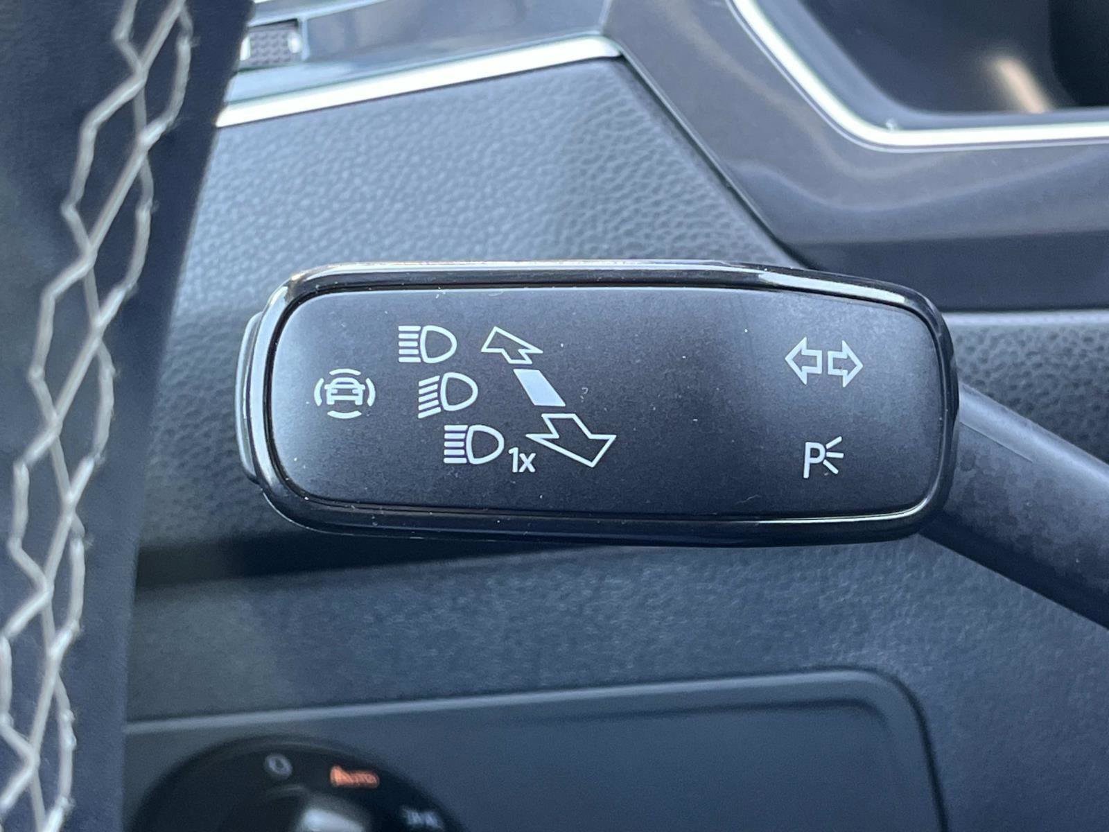 Used 2023 Volkswagen Tiguan S FWD image 32