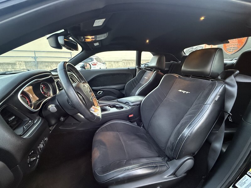 Used 2016 Dodge Challenger SRT RWD image 25