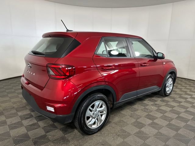 Used 2025 Hyundai Venue SE image 3