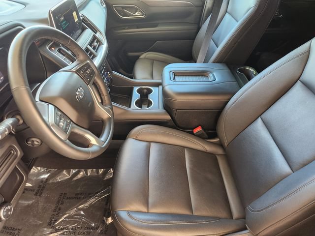Used 2023 Chevrolet Suburban Z71 w/ Luxury Package AWD/4WD image 4