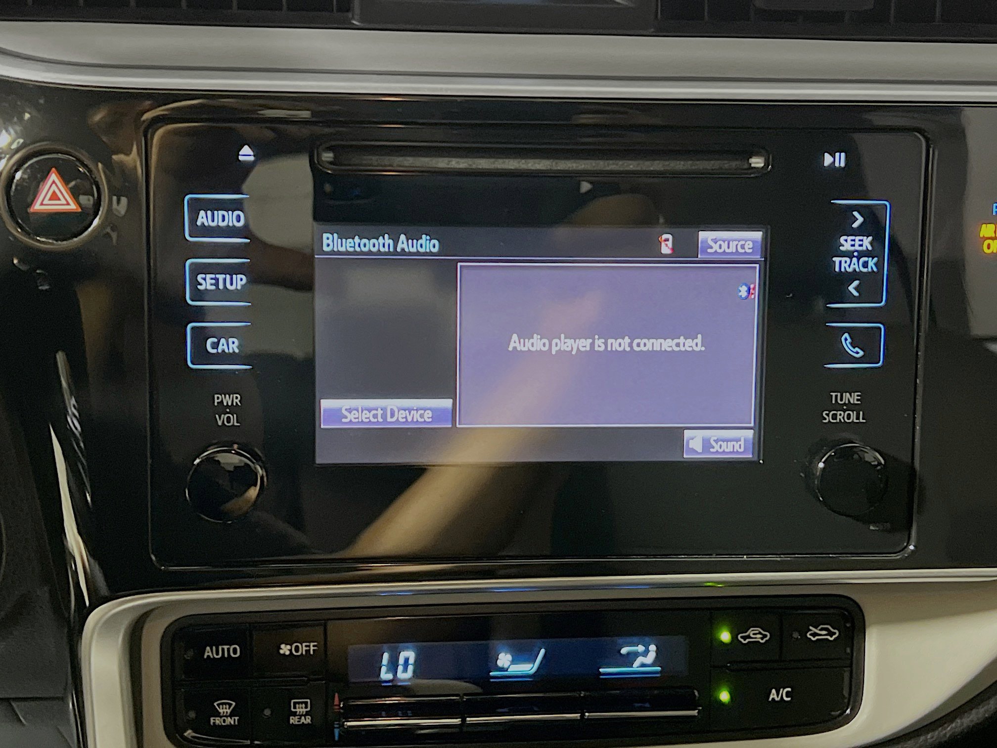 Used 2019 Toyota Corolla LE FWD image 25