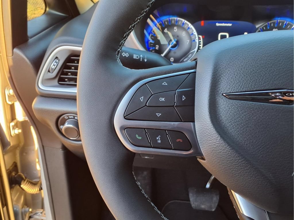 New 2026 Chrysler Voyager LX FWD image 17