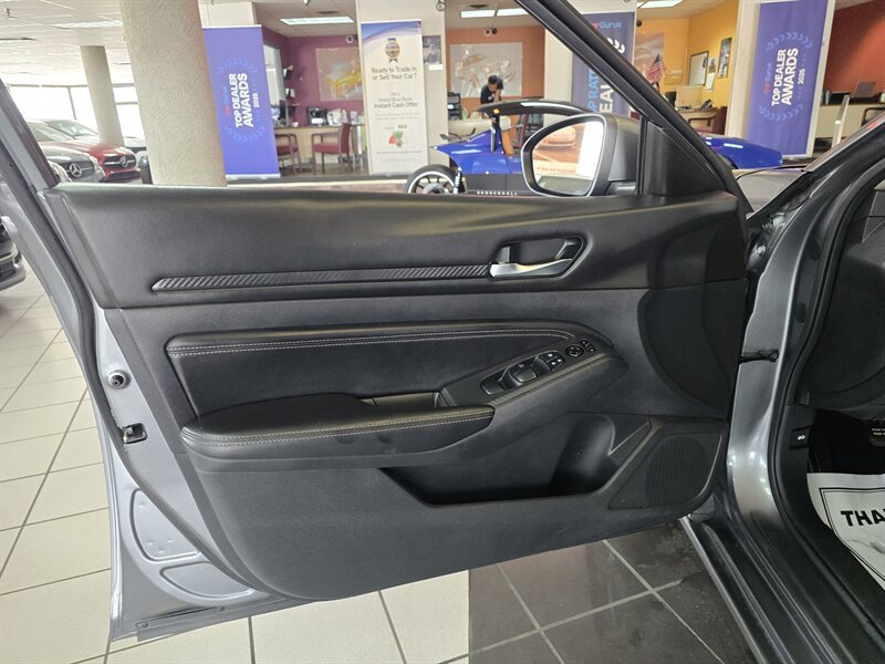 Used 2020 Nissan Altima 2.5 S FWD image 7