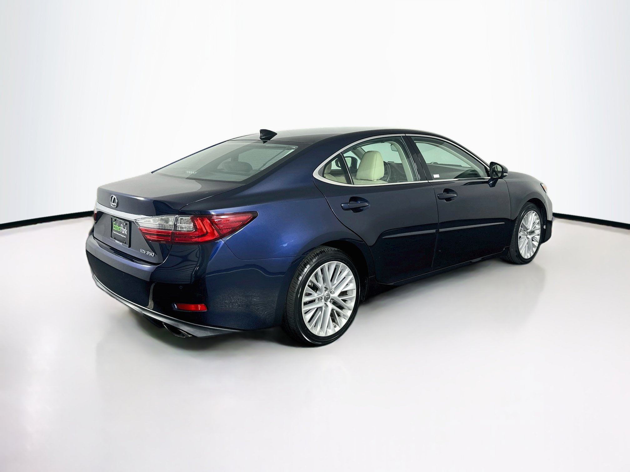 Used 2016 Lexus ES 350 w/ Ultra Luxury Package FWD image 9