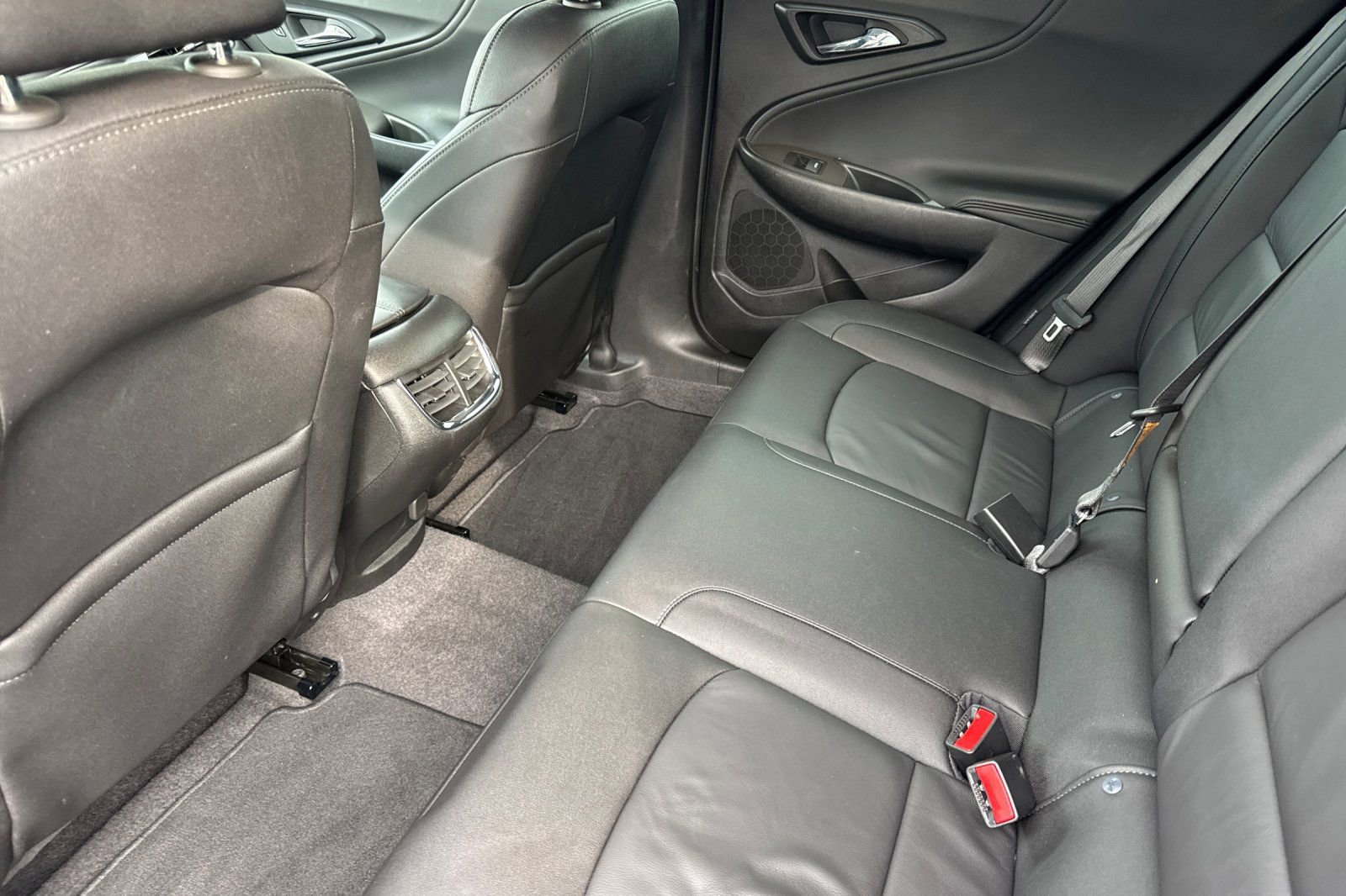 Certified 2022 Chevrolet Malibu LT w/ Leather Package image 12