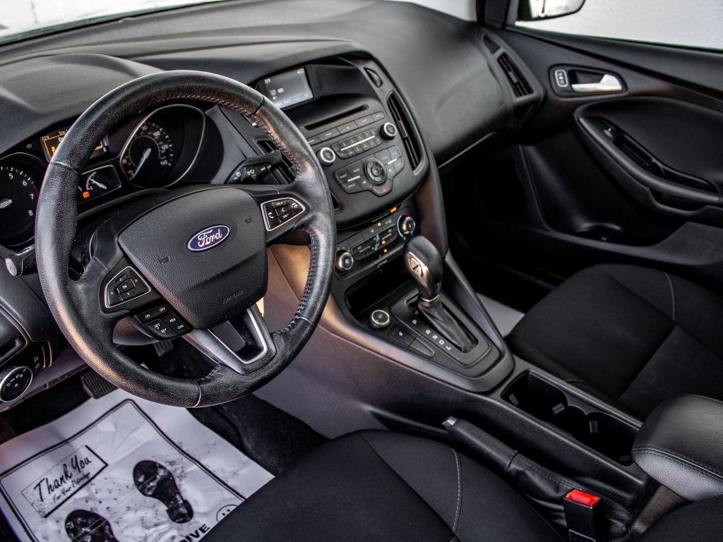 Used 2017 Ford Focus SE w/ Cold Weather Package image 12