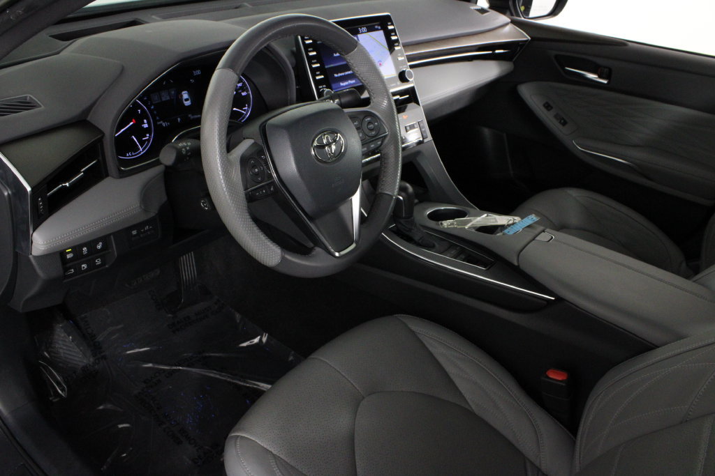 Used 2022 Toyota Avalon Limited w/ Advanced Safety Package FWD image 19