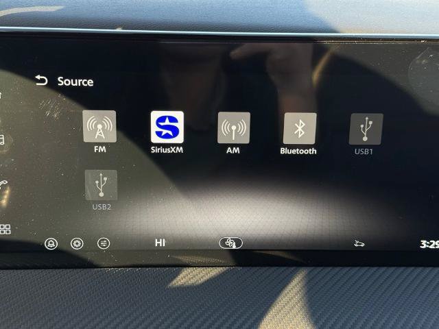New 2026 Nissan Kicks SR AWD/4WD image 28