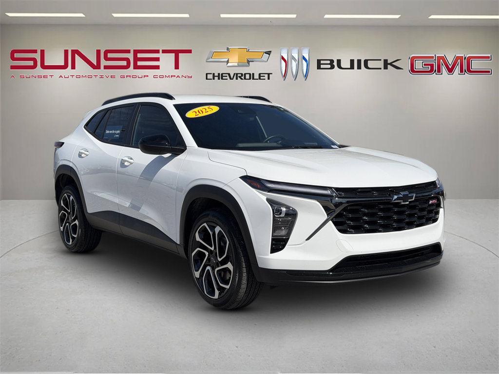 Used 2025 Chevrolet Trax RS w/ Driver Confidence Package