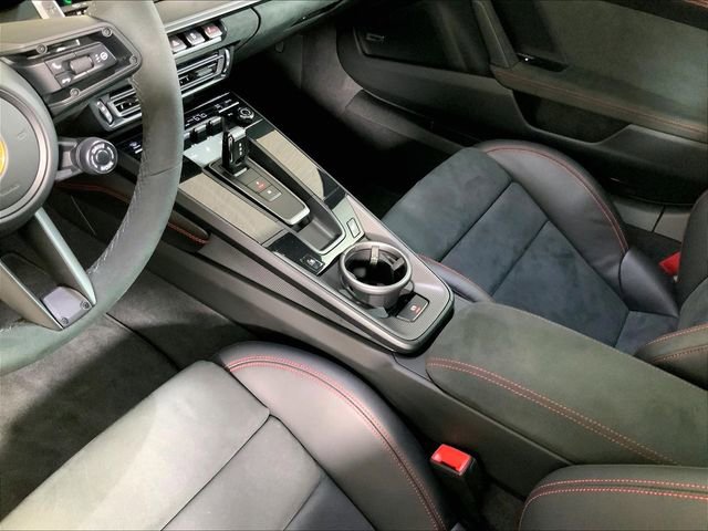 Certified 2024 Porsche 911 Carrera GTS image 15