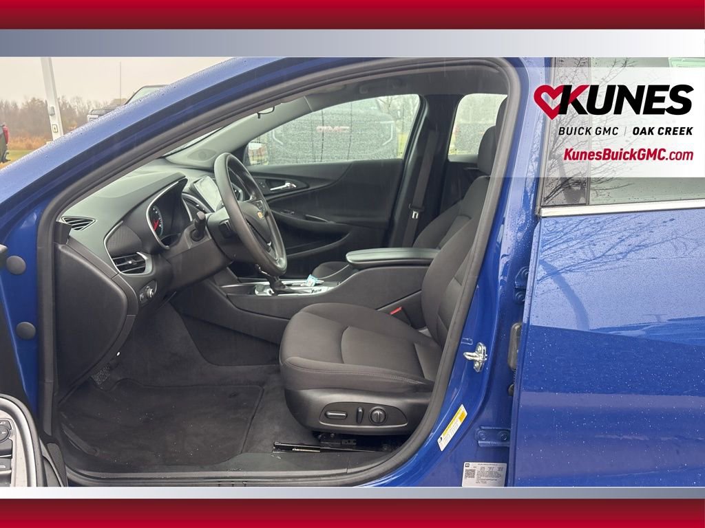 Used 2023 Chevrolet Malibu LT image 10