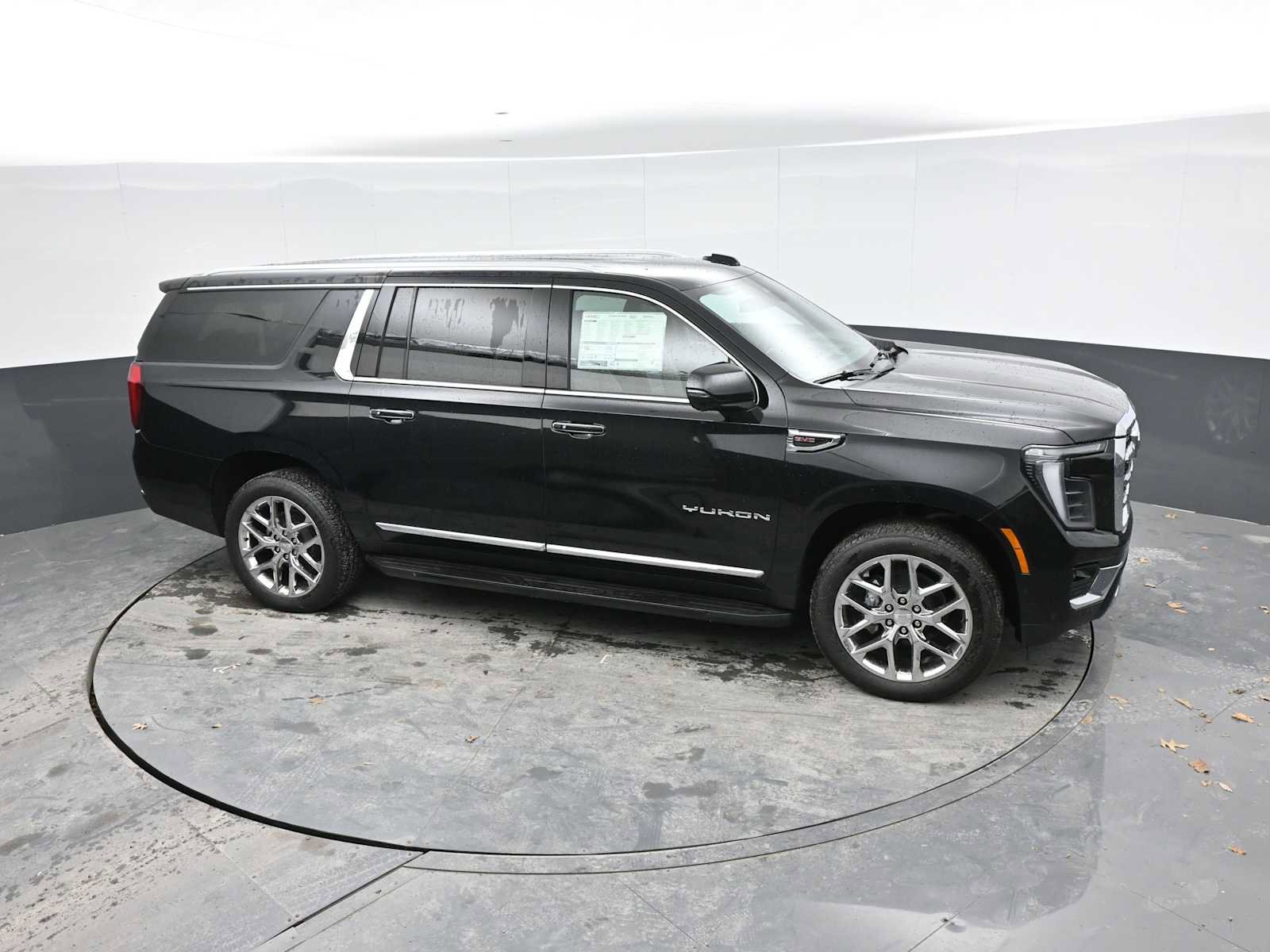 New 2026 GMC Yukon XL Elevation image 32