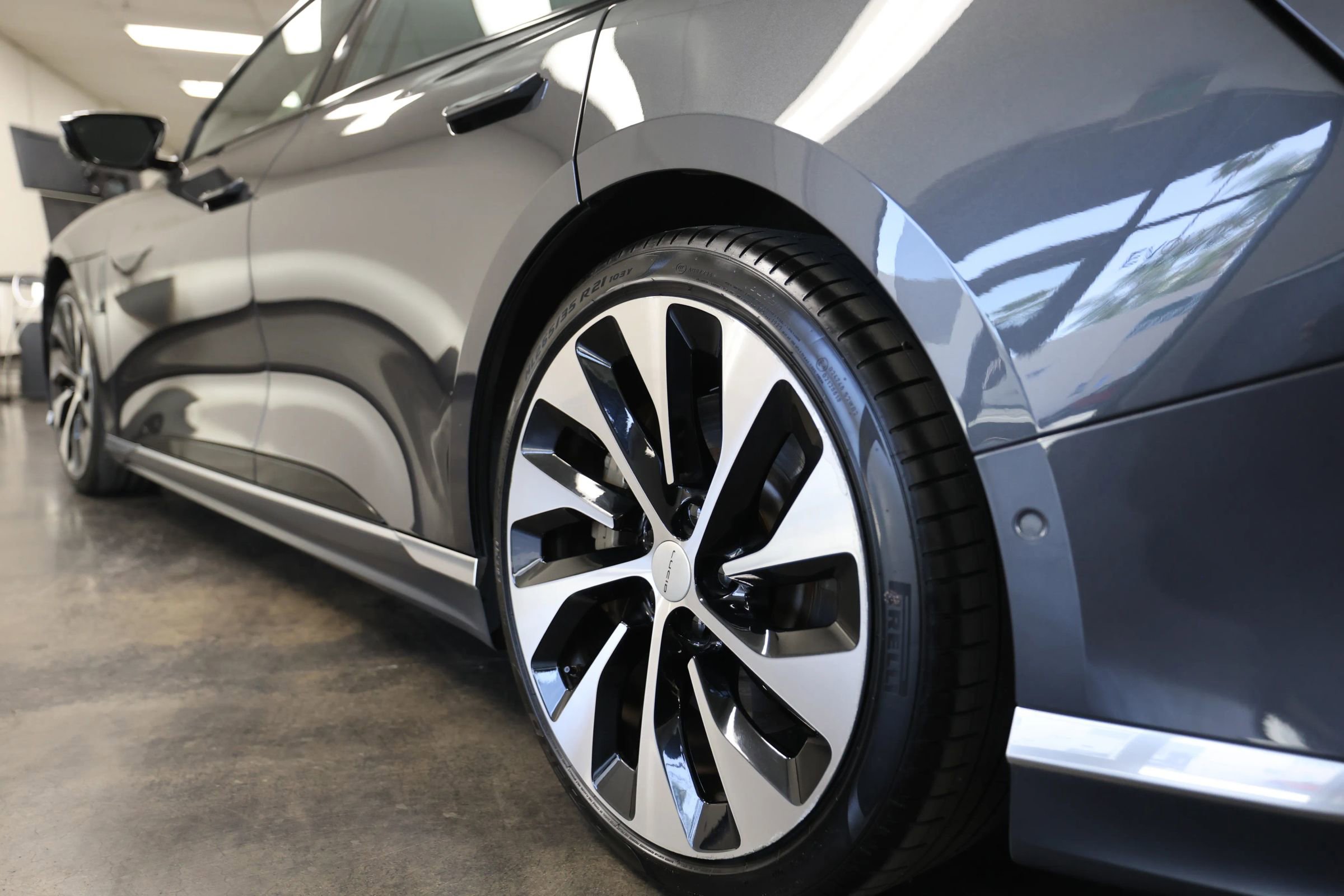 Used 2022 Lucid Air Grand Touring image 20