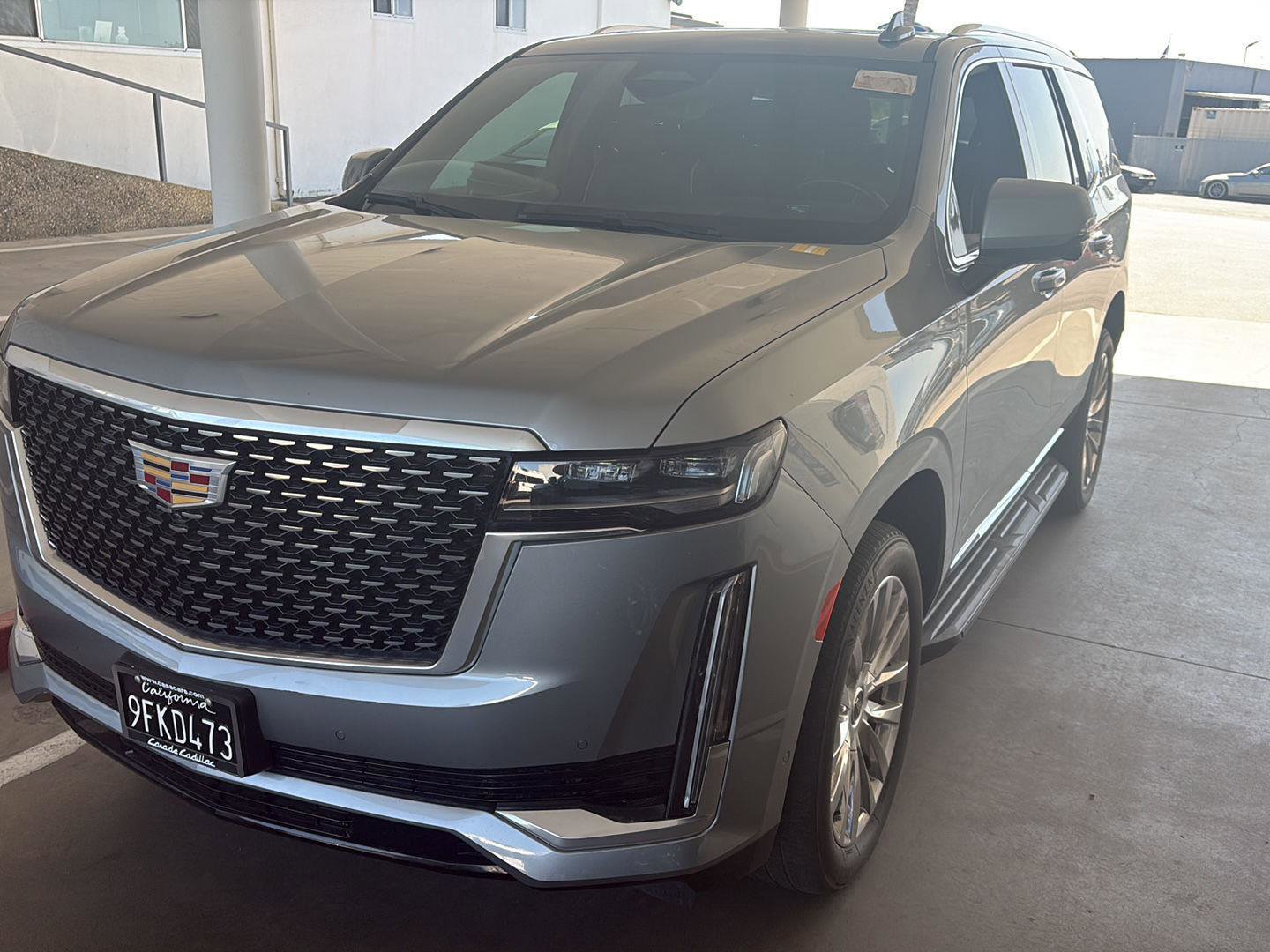 Used 2023 Cadillac Escalade Premium Luxury AWD/4WD image 6