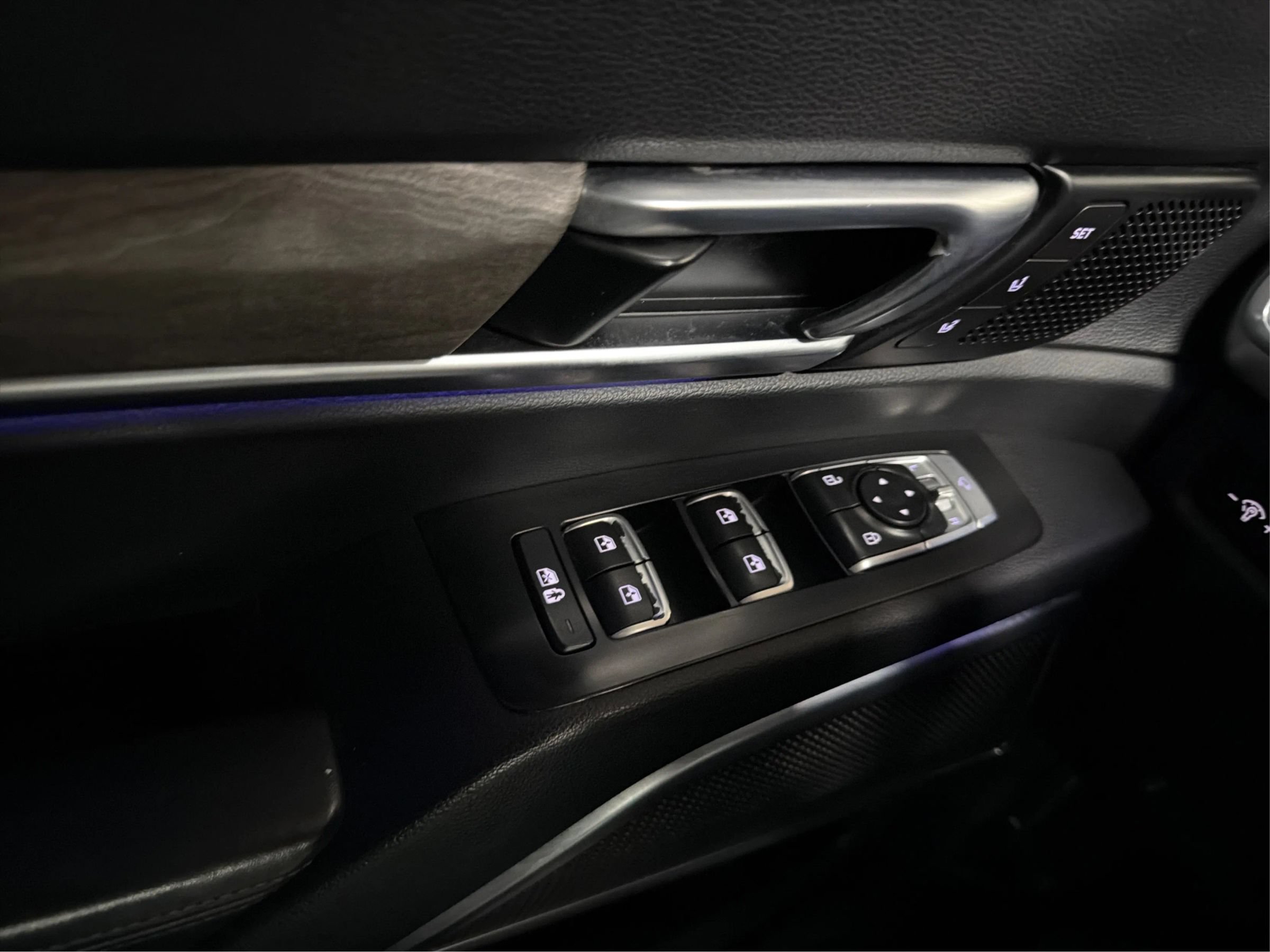 Used 2020 Kia Telluride SX w/ SX Prestige Package AWD/4WD image 18