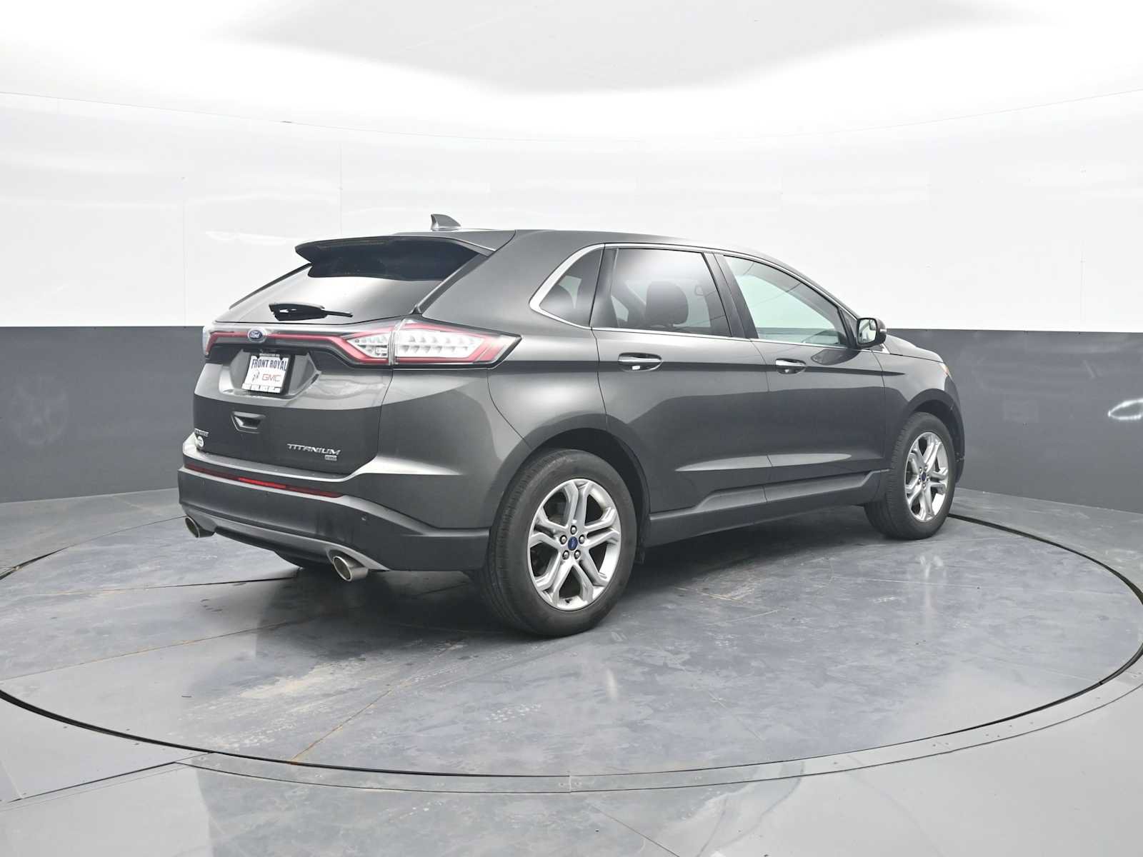 Used 2018 Ford Edge Titanium w/ Equipment Group 301A AWD/4WD image 8