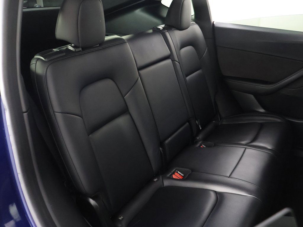 Used 2021 Tesla Model Y Long Range image 31