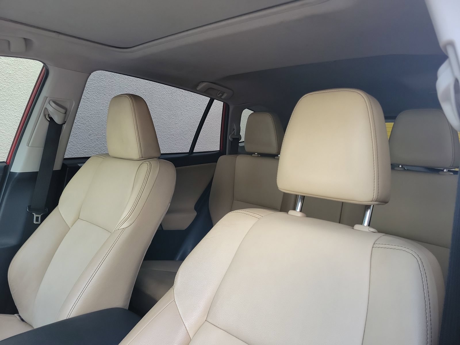 Used 2015 Toyota RAV4 Limited w/ Outdoor Package FWD image 10