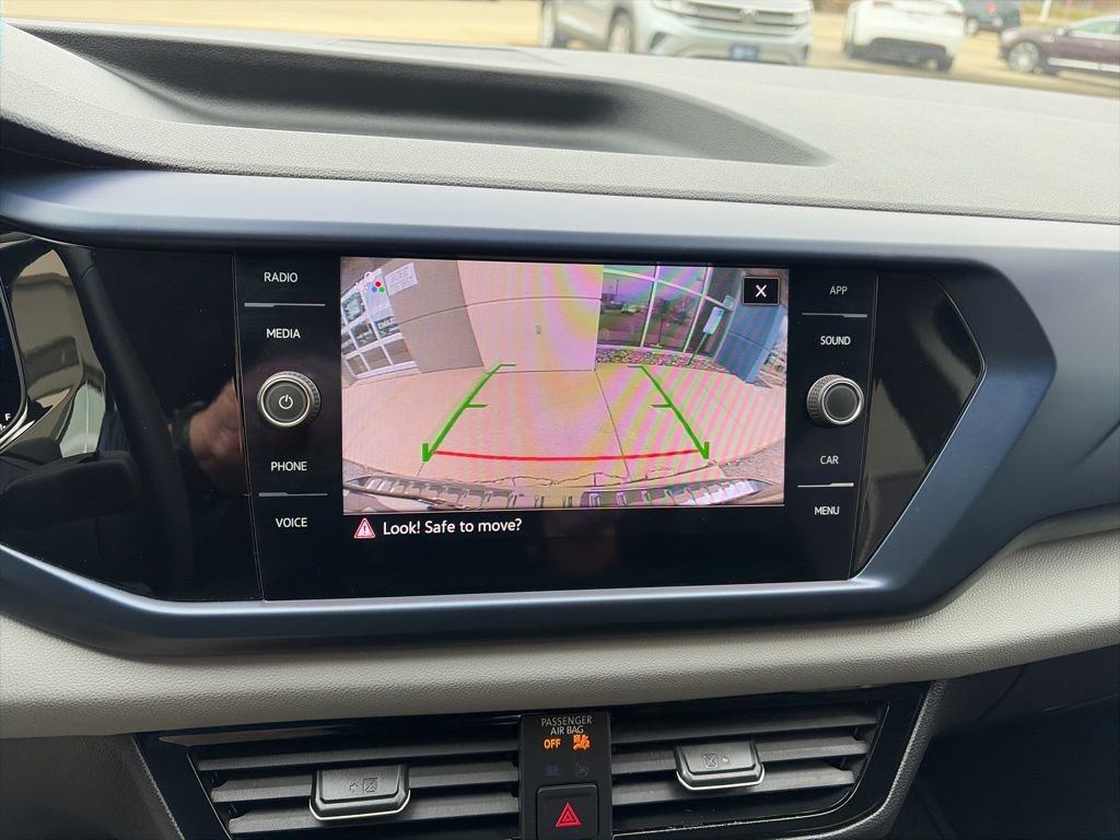 Certified 2022 Volkswagen Taos SE image 20