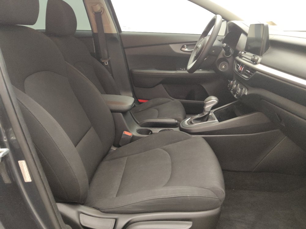 Used 2021 Kia Forte LXS FWD image 21