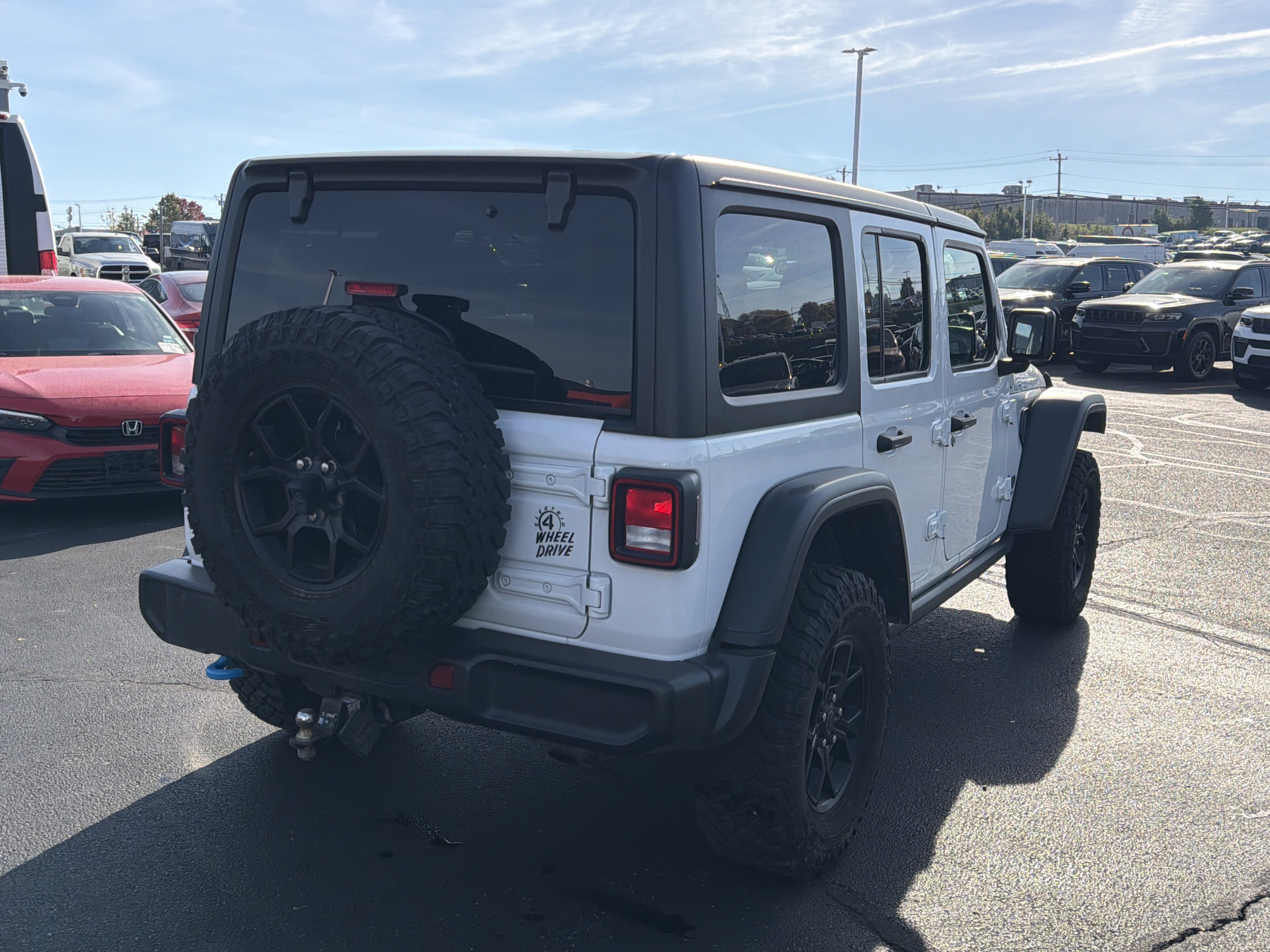 Used 2024 Jeep Wrangler Unlimited AWD/4WD image 10