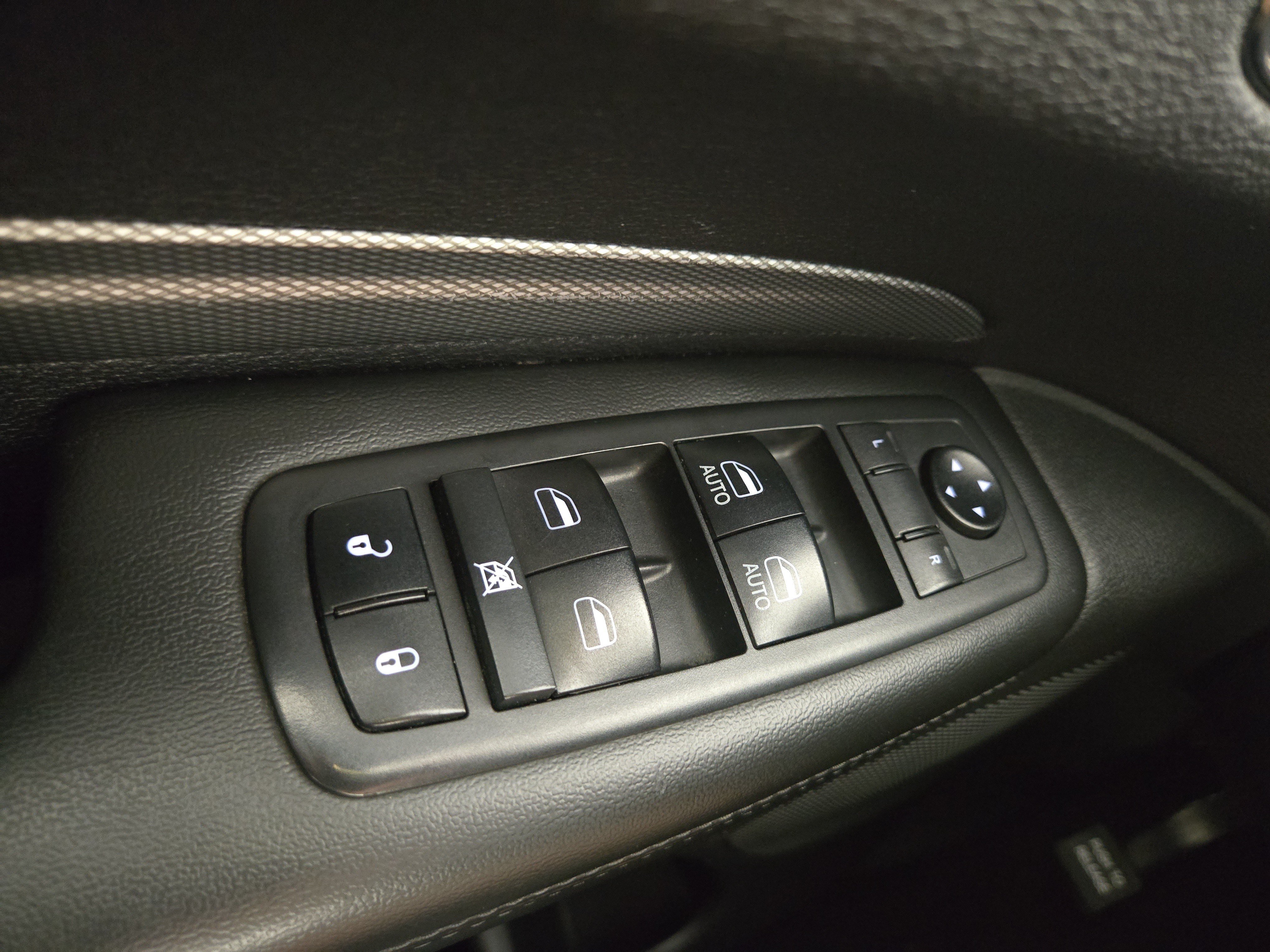 Used 2019 Dodge Durango GT w/ Blacktop Package AWD/4WD image 31