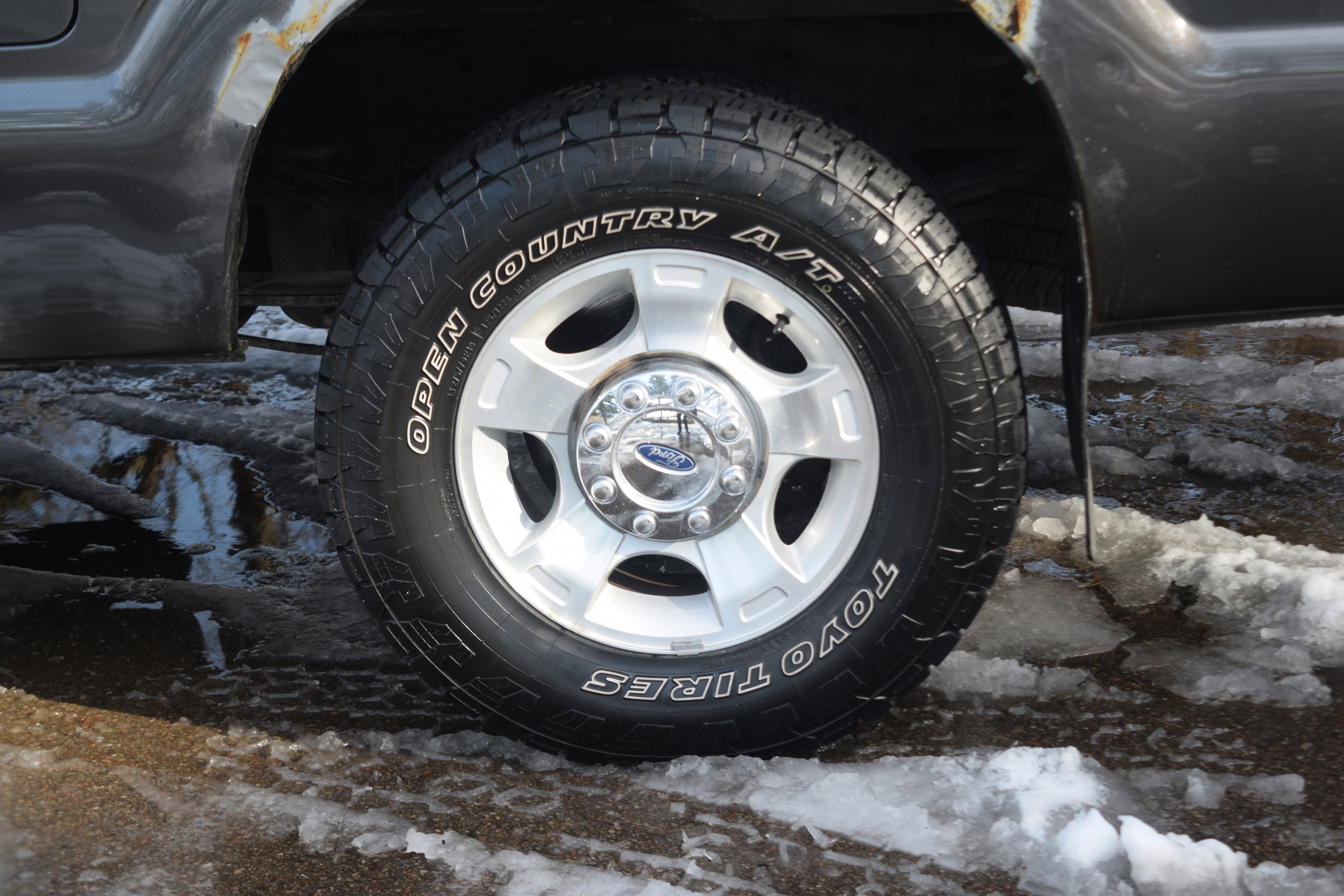 Used 2016 Ford F250 XLT w/ Camper Package image 26