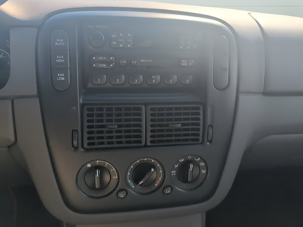Used 2002 Ford Explorer XLS AWD/4WD image 11