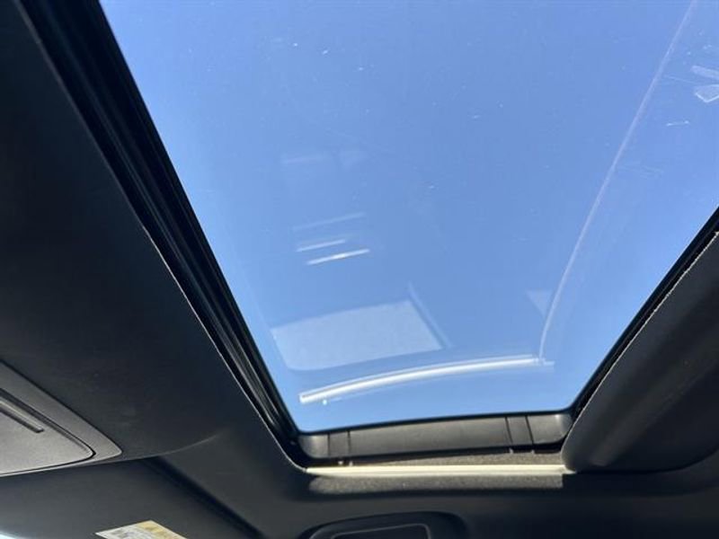 Used 2021 Honda Accord Sport image 16