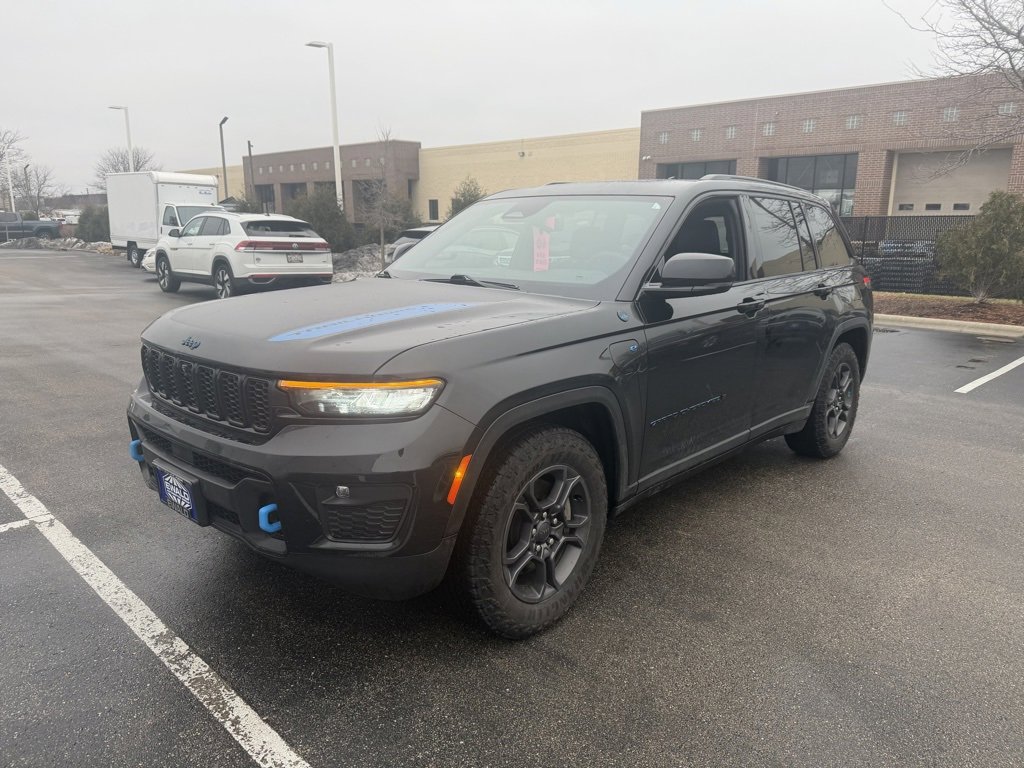 Used 2024 Jeep Grand Cherokee Trailhawk w/ Luxury Tech Group III image 2