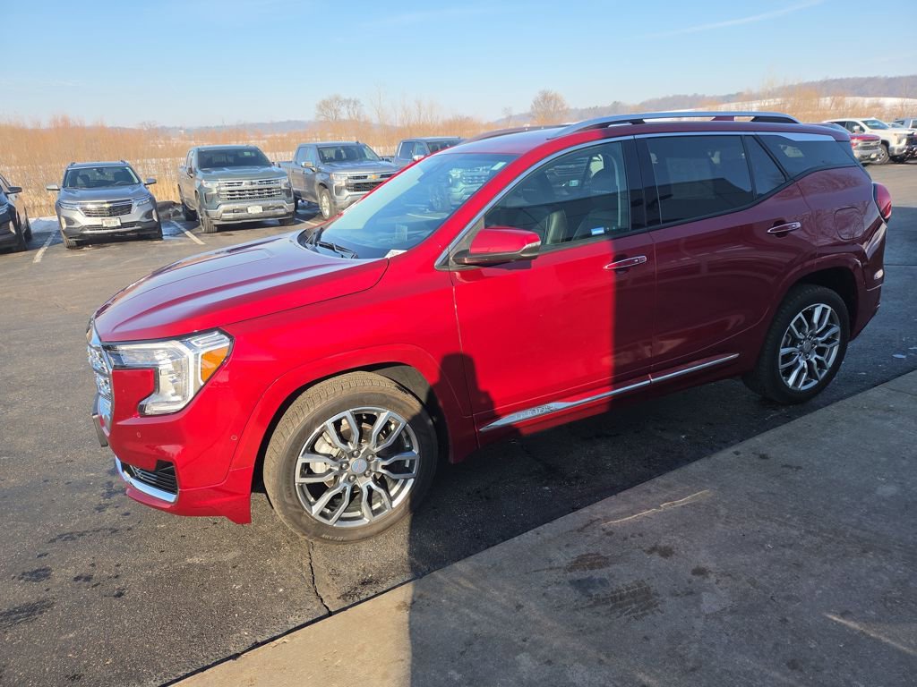 Certified 2022 GMC Terrain Denali w/ Denali Premium Package image 3