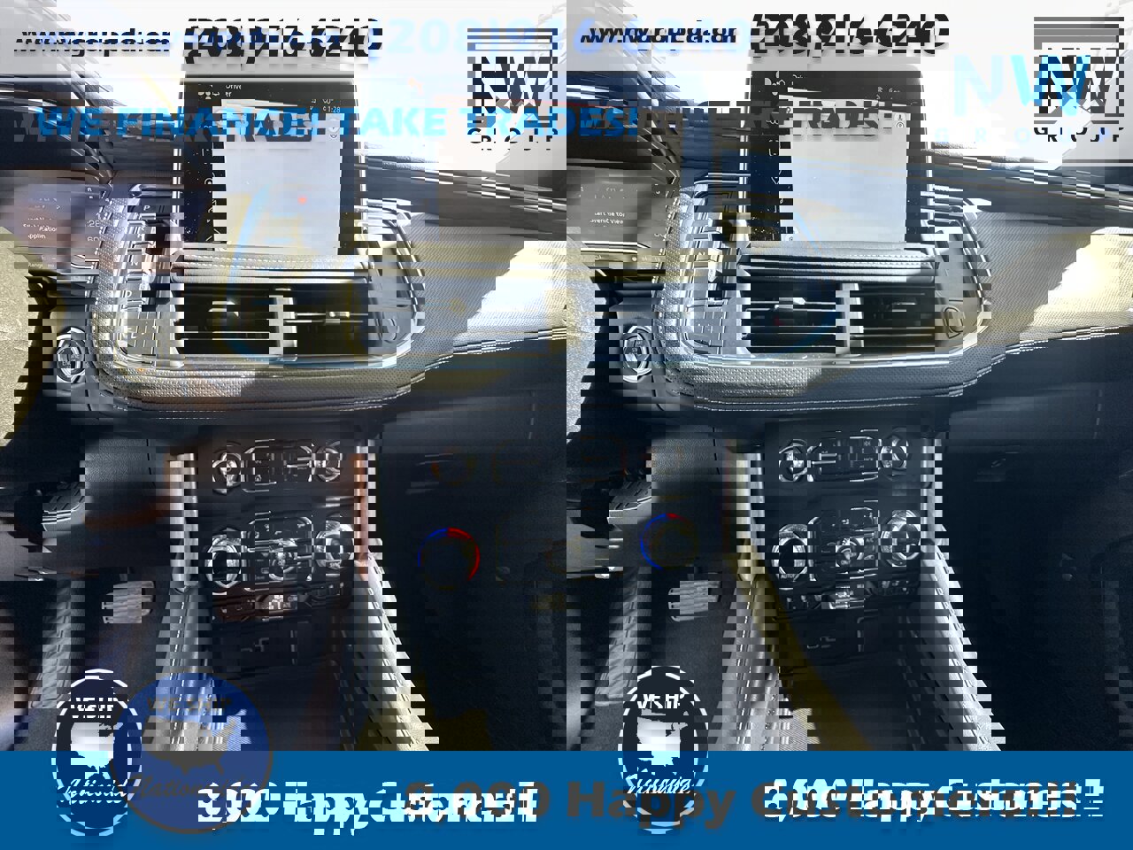 Used 2023 GMC Yukon SLT image 27