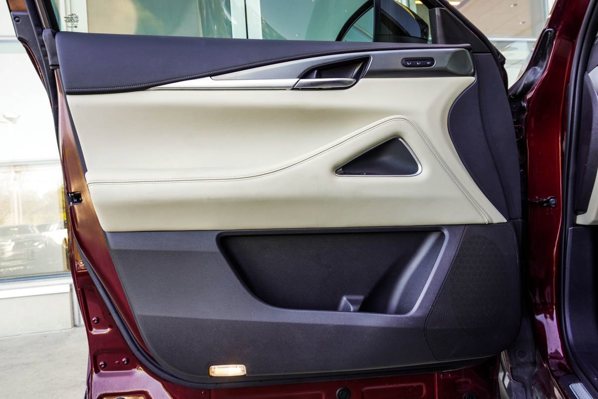 Used 2023 INFINITI QX60 Luxe w/ Performance Audio Package image 37