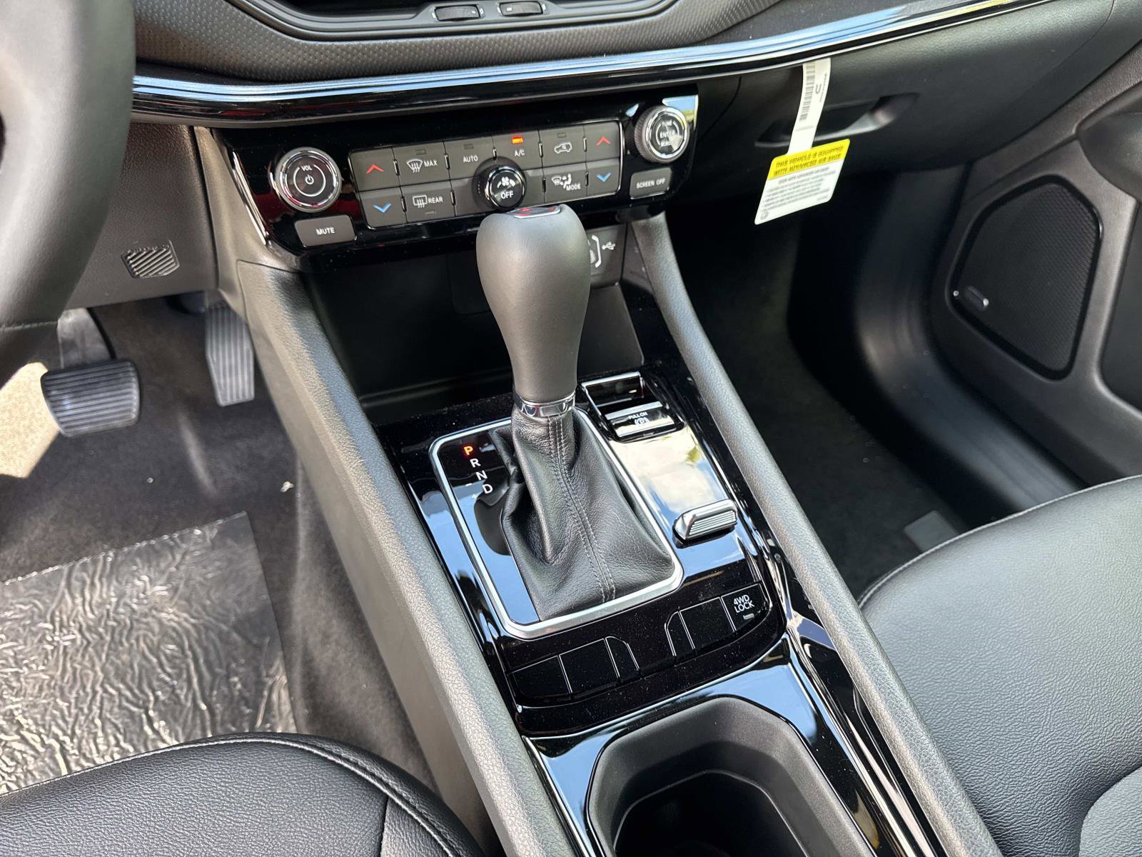 New 2026 Jeep Compass Limited image 27