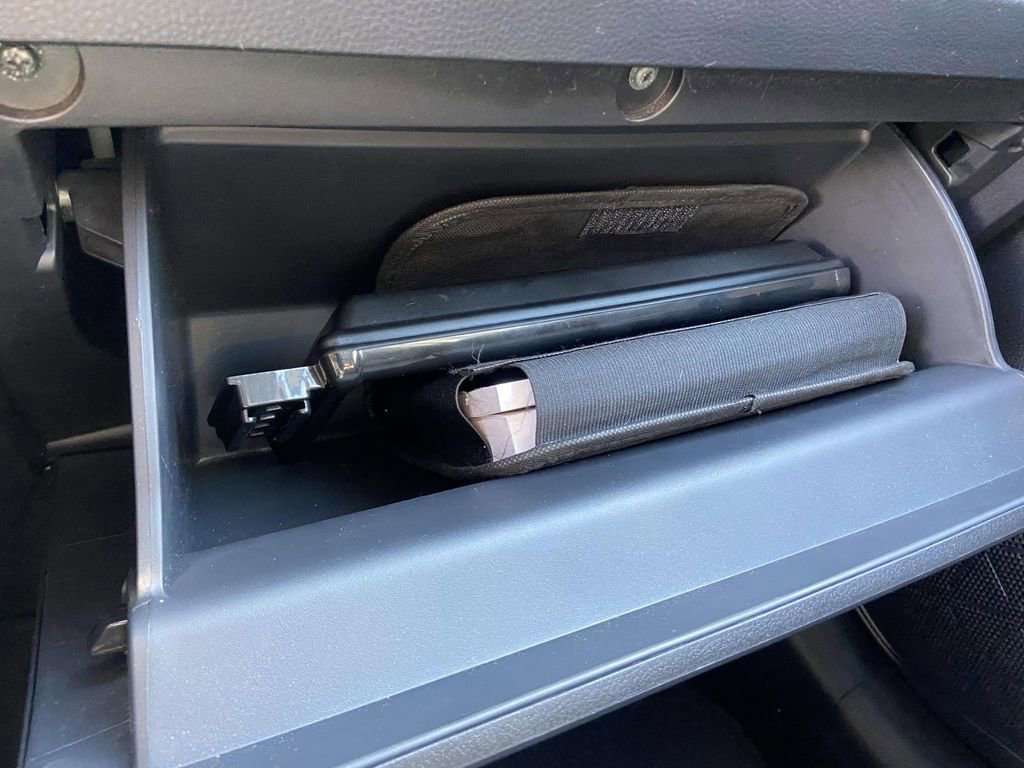 Used 2024 Toyota RAV4 XLE Premium FWD image 32