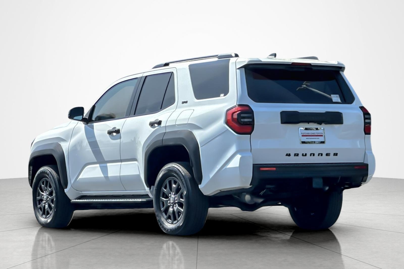 Certified 2025 Toyota 4Runner SR5 AWD/4WD image 3