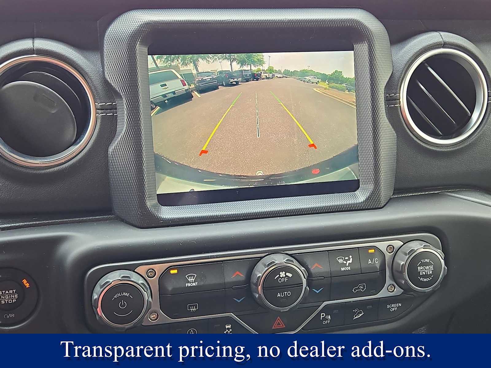 Used 2020 Jeep Wrangler Unlimited Sahara image 57