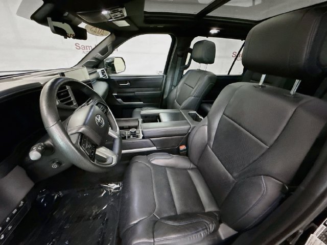 Used 2025 Toyota Sequoia Platinum AWD/4WD image 21