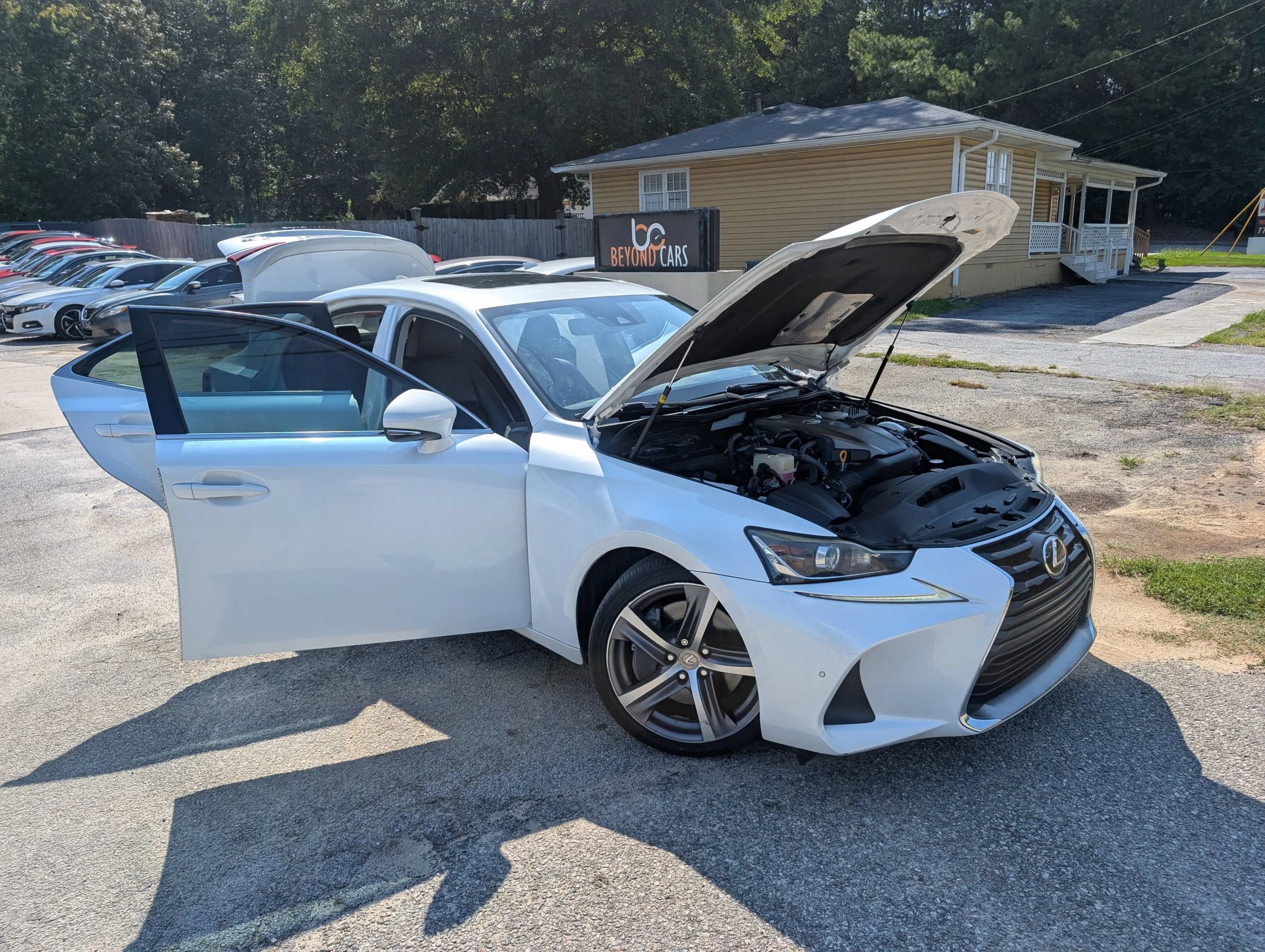 Used 2018 Lexus IS 300 w/ Comfort Package RWD image 10