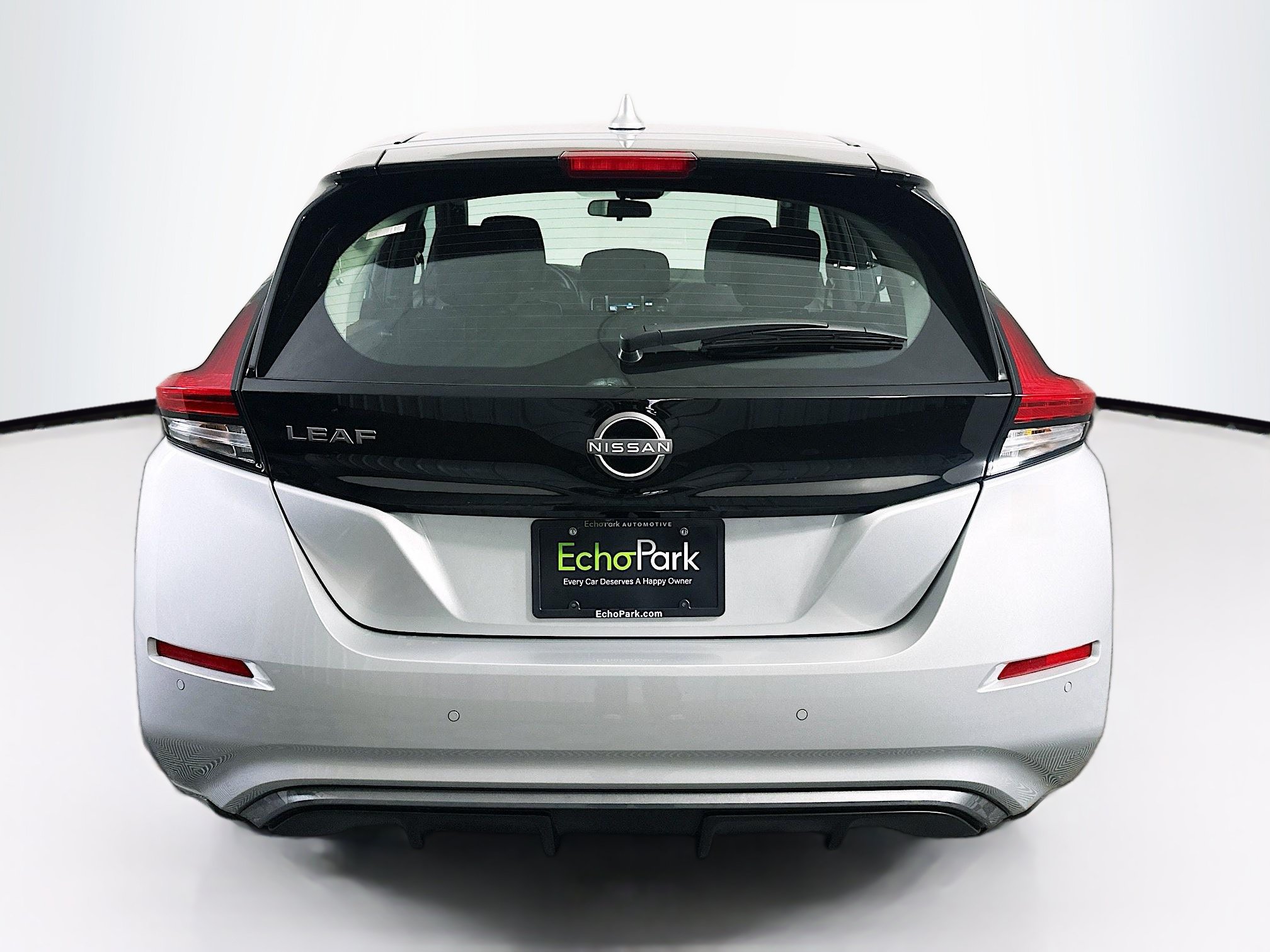 Used 2024 Nissan Leaf S FWD image 7