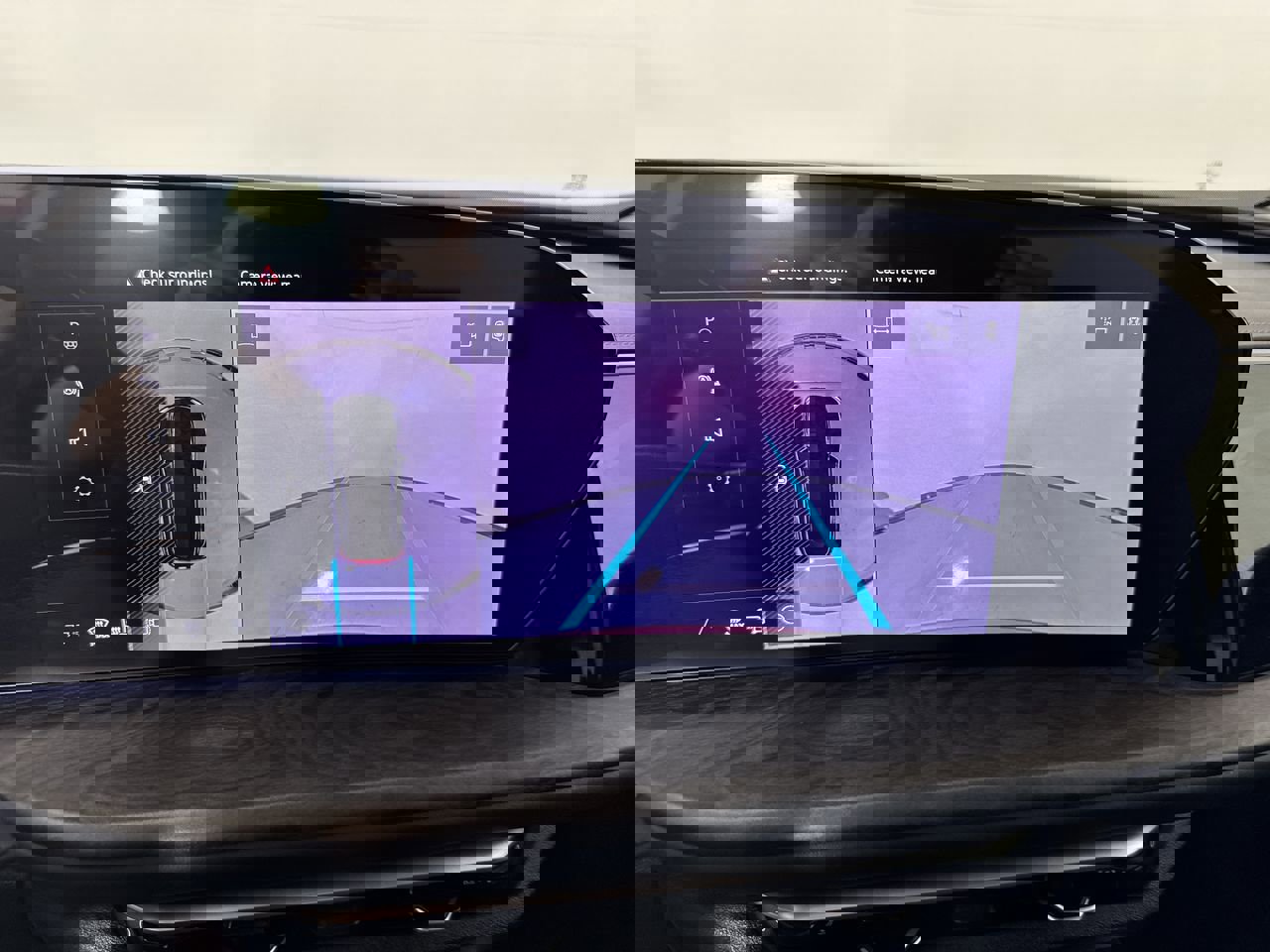 Used 2025 Audi Q5 Premium Plus w/ Premium Plus image 12