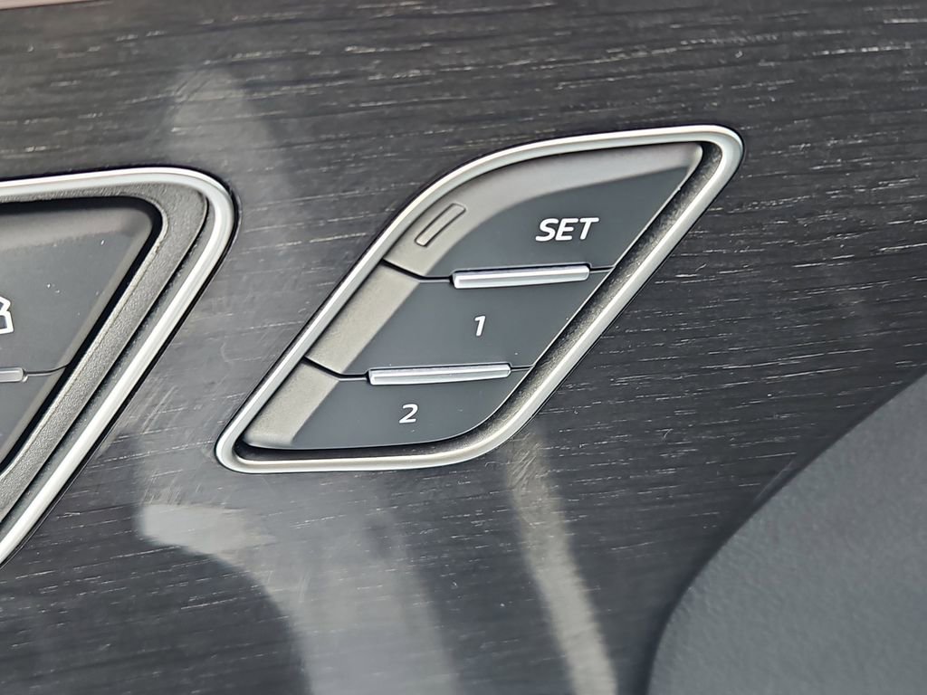 Certified 2025 Audi Q7 3.0T Premium Plus w/ Premium Plus Package image 21