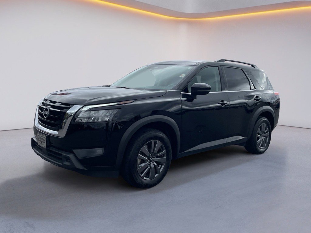 Used 2025 Nissan Pathfinder SV video 3