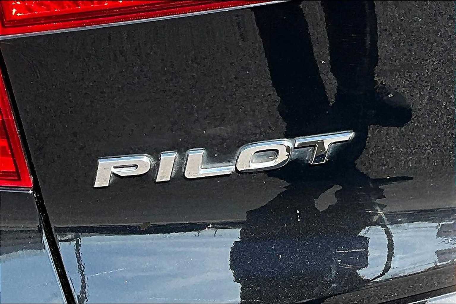 Used 2016 Honda Pilot Elite image 10