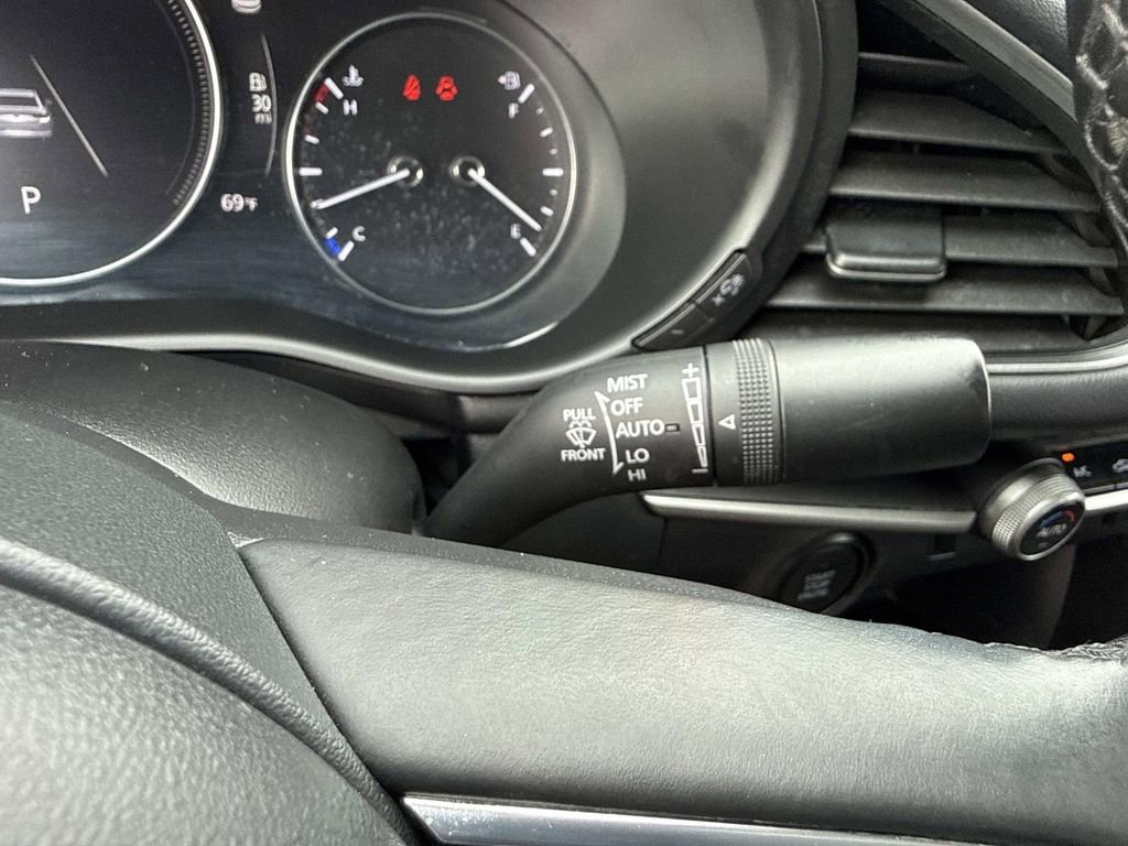 Used 2024 MAZDA MAZDA3 s image 33