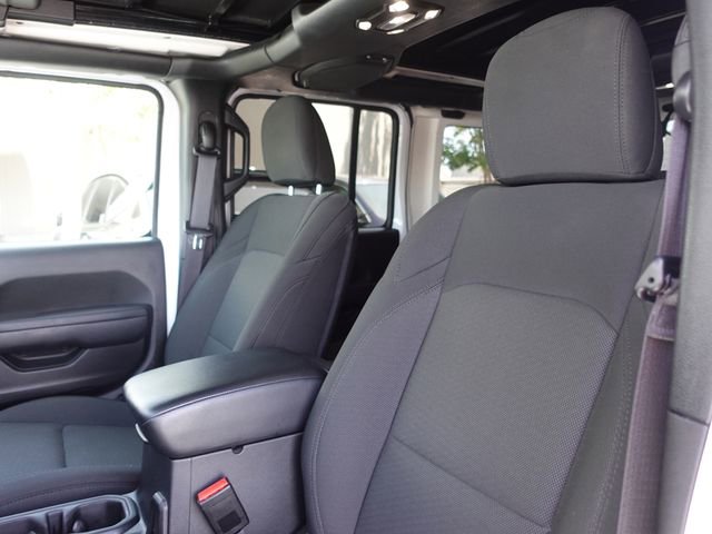 Used 2023 Jeep Wrangler Unlimited w/ Sun & Screen Package AWD/4WD image 22