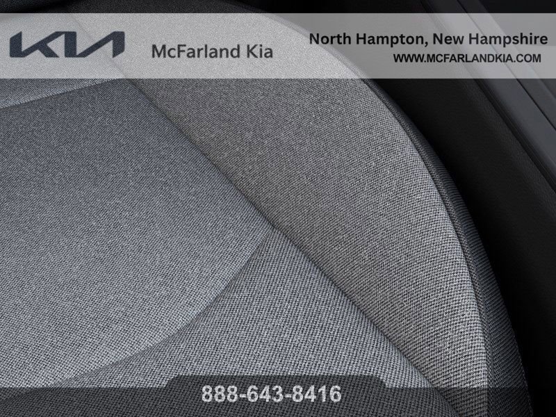 New 2025 Kia K4 LXS image 26